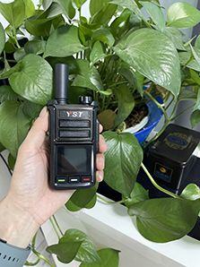 聊城1000公里对讲机远盛通插卡对讲机Y-618公网4G