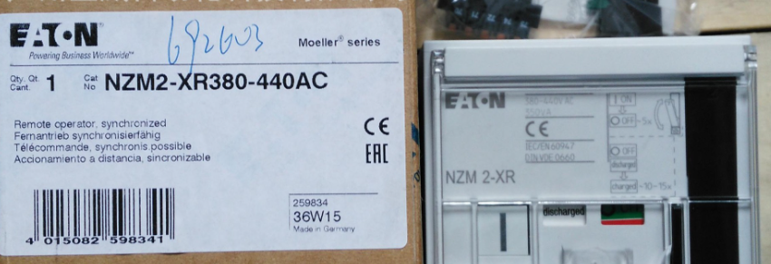 伊顿塑壳断路器NZM2-XRD380-440AC